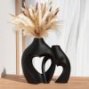 Black Vases for Decor, Heart Shaped Ceramic Vase Set of 2, Nordic Heart Shaped Vases, Minimalist Decorative Vase for Table Centerpiece Wedding Dining